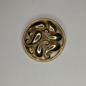 Vintage Solid Paisley Abstract Round Golden Tone Solid Paisley Money Scarf Clip